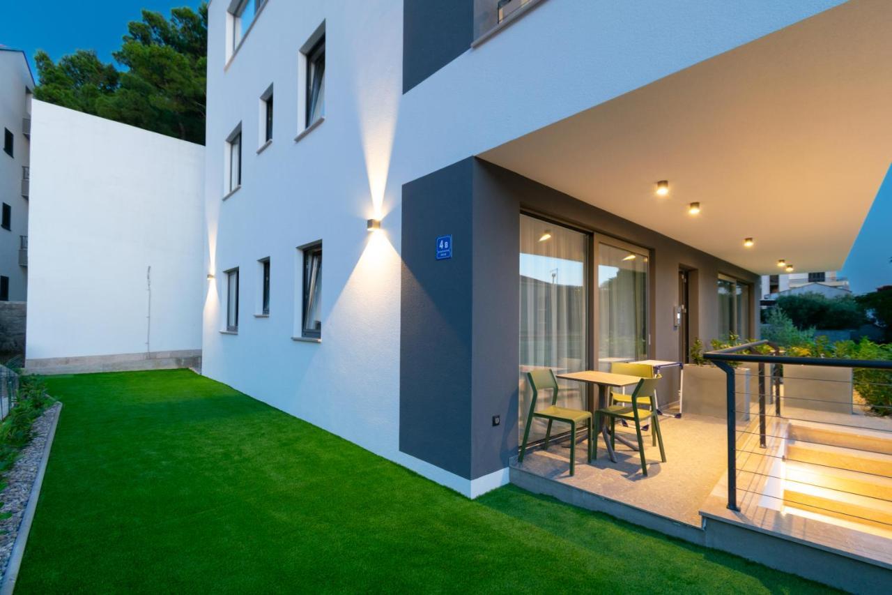 Apartmani Pino Башка-Вода Экстерьер фото