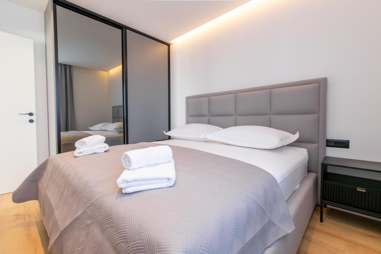 Apartmani Pino Башка-Вода Экстерьер фото